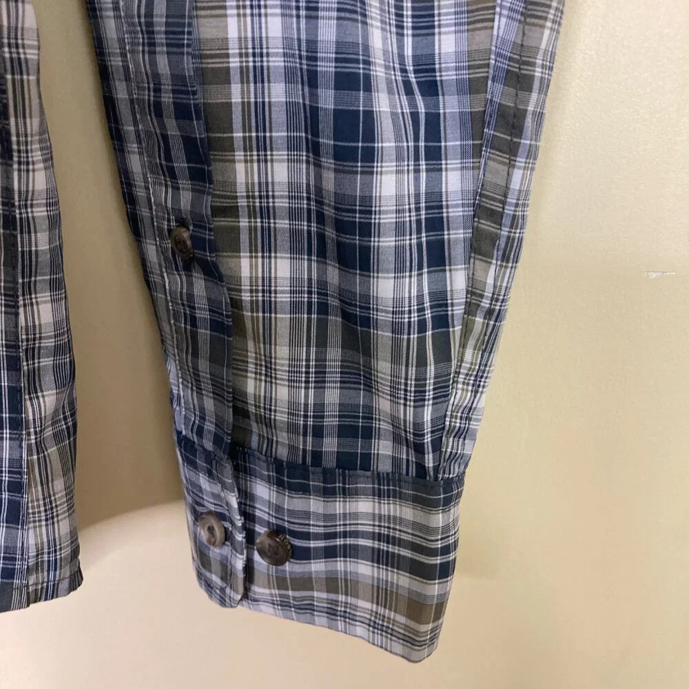 Filson Fishing Shirt Mens Small Navy Blue White Tan Plaid Lightweight Vented - Picture 7 of 10